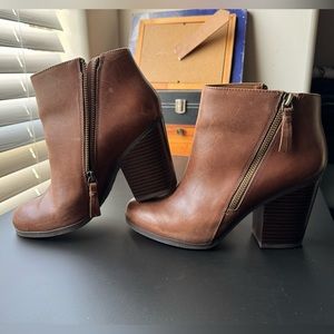 Kenneth Cole Brown Leather Booties - Size 8M